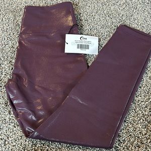 NWT Zyia Plum Metallic Plus Light n Tight Hi-rise 7/8 24"